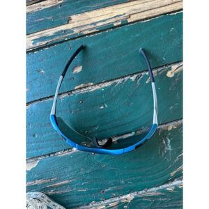 Tifosi Sport Sunglasses Blue Silver Wrap Frame Cycling Running A3423
